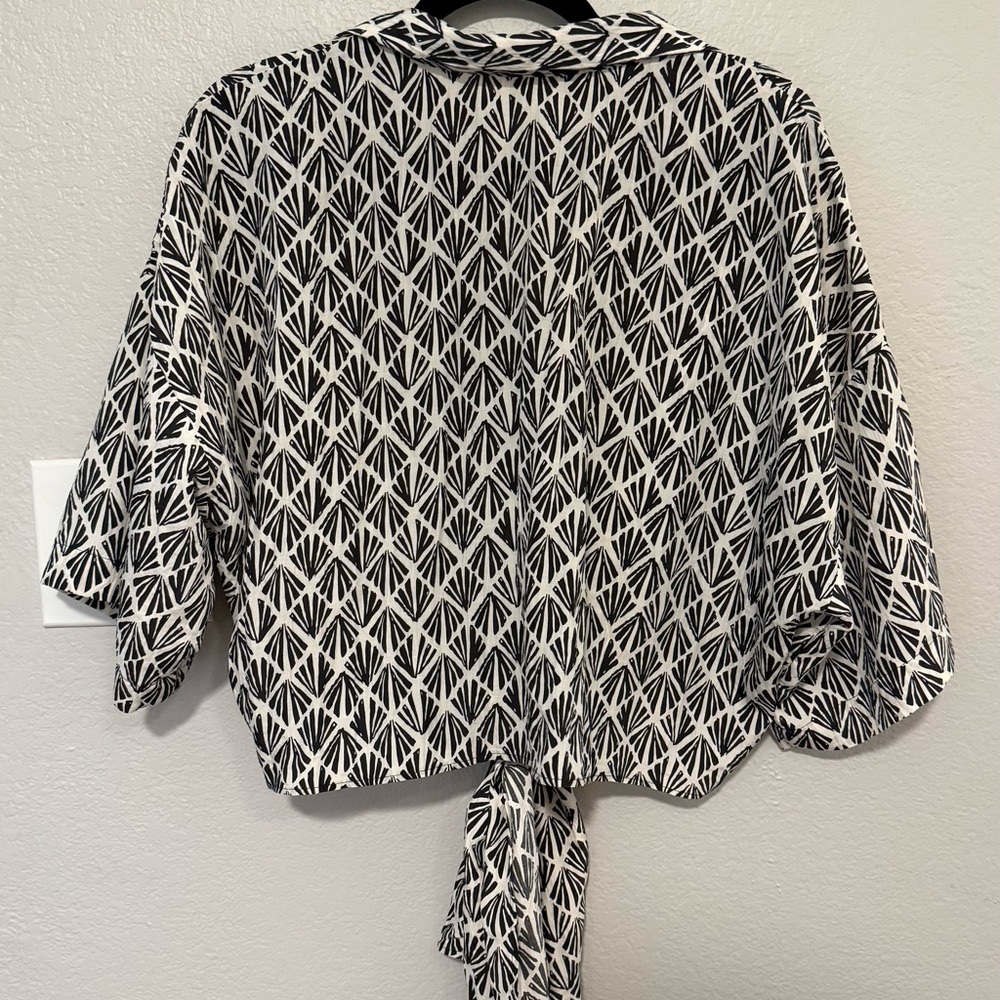 H&M Black and White Boxy Blouse with Tie Front